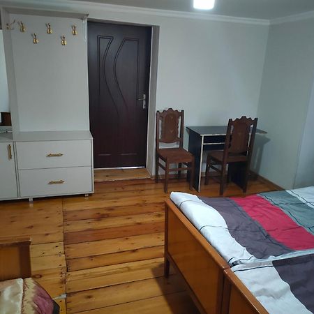 Ni- Ke Hotell Tskaltubo Rom bilde