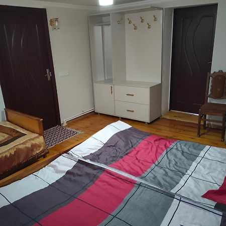 Ni- Ke Hotell Tskaltubo Rom bilde
